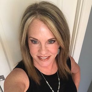 Meet your Posher, Claire